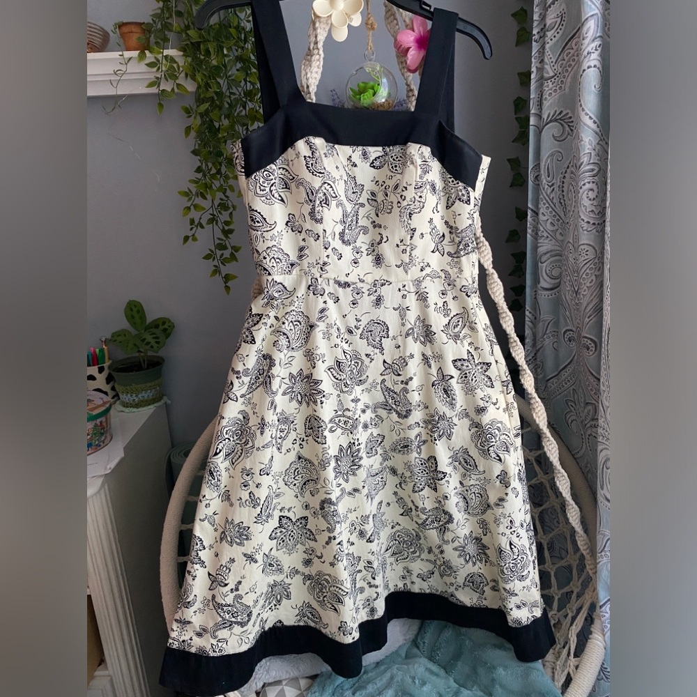 madison leigh Black and Cream Strapless Dress with Paisley Print